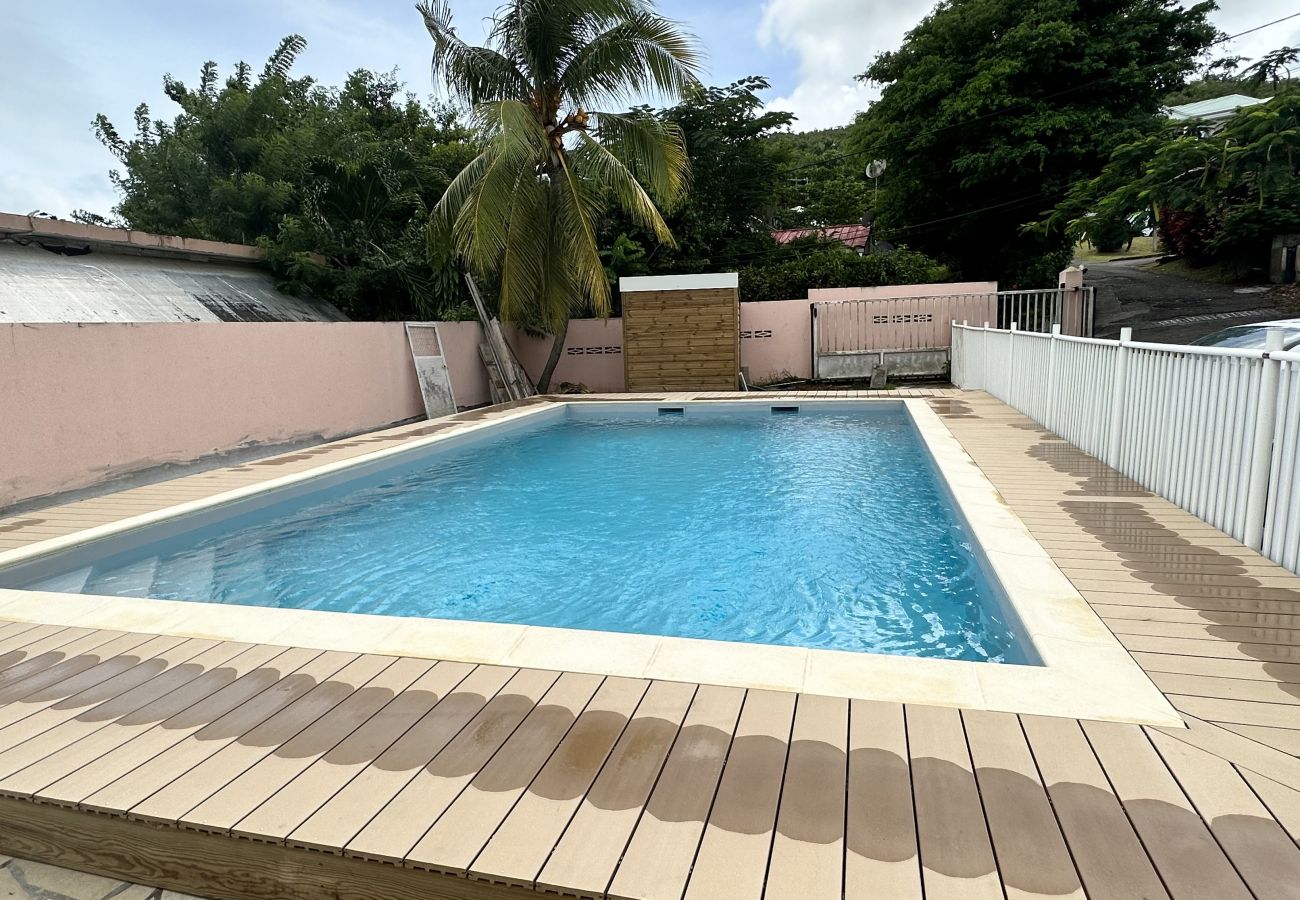 Apartment in Les Trois-Ilets - Ti Caraïbes, 4 pers, piscine, vue mer