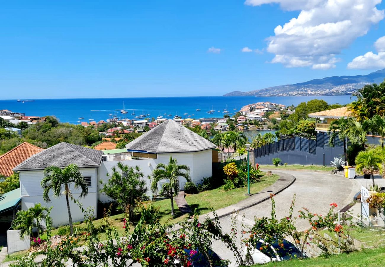 Appartement à Les Trois-Ilets - Les Bougainvilliers Duplex 8 pers, piscine, vue