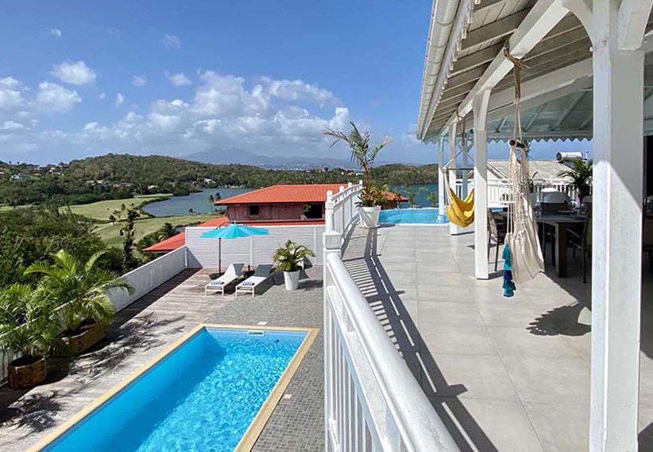 Villa à Les Trois-Ilets - Ti Paradi, villa 12 pers, 2 piscines, vue golf mer